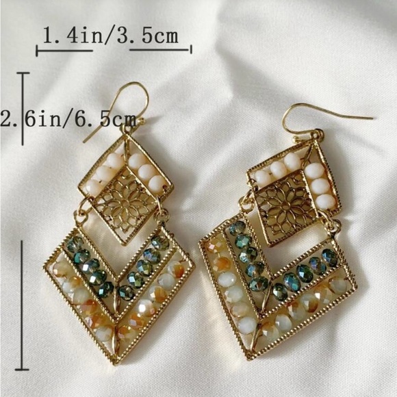 Elegant Gold and Multicolor Geometric Earrings - Picture 4 of 5